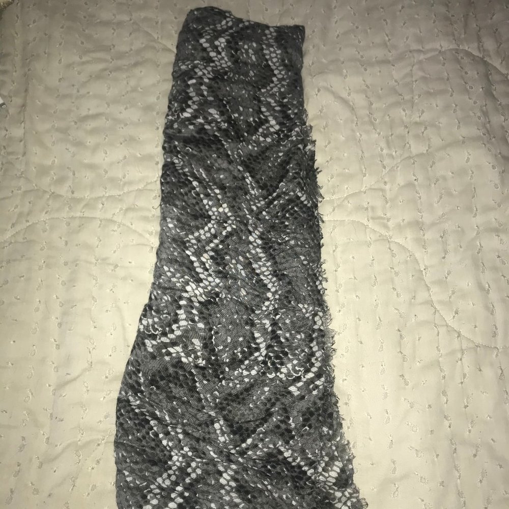 Patterned Scarf